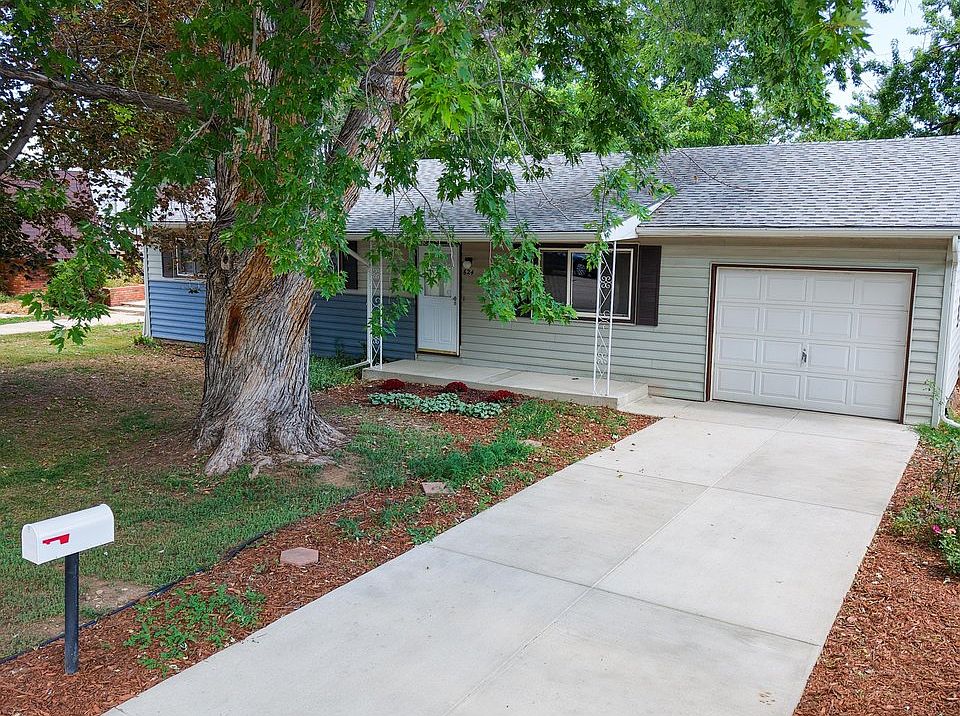 1st image of 624 Irish Dr