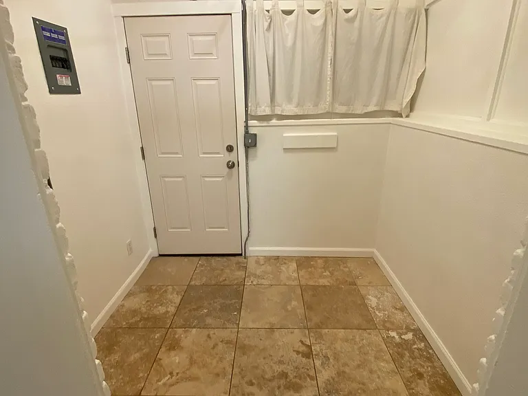 1610 E 14th Ave #1 — Photo 17