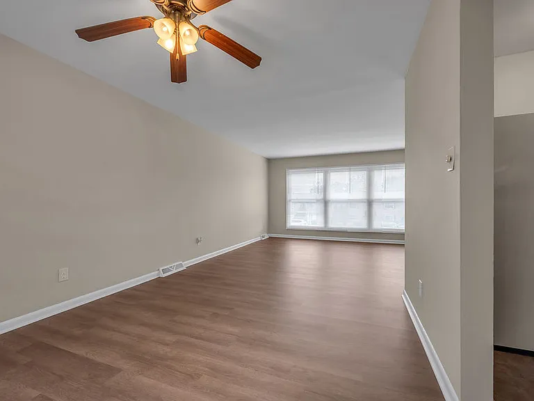 833 Malabu Dr — Photo 12