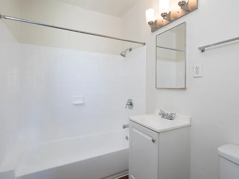 Aztec Lofts Apartments — Photo 19