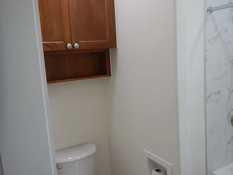 412 Bowman Ave — Photo 11