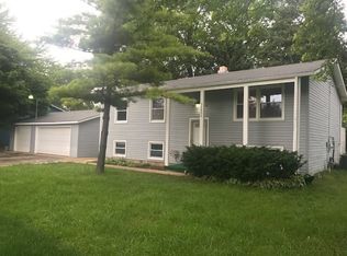 32855 N Sears Blvd, Grayslake, IL 60030