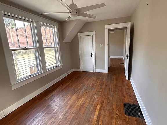 3rd image of 605 Gill Ave #3