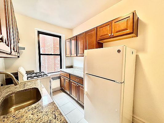 3rd image of 33-51 73rd St #6H