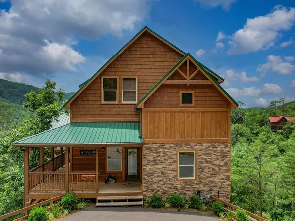 1209 Parkview Vista Way, Pigeon Forge, TN 37863