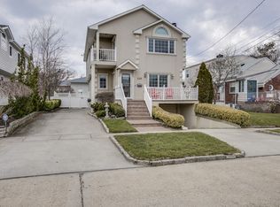 119 Genessee Blvd, Atlantic Beach, NY 11509