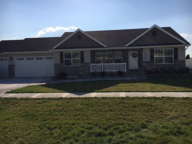 1st image of 1387 N Preston Dr