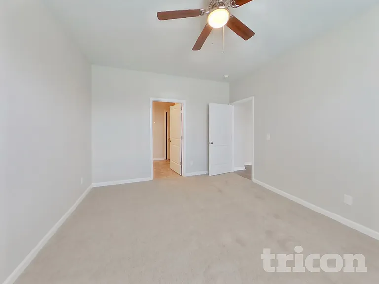 2028 Tate Farm Ln — Photo 8