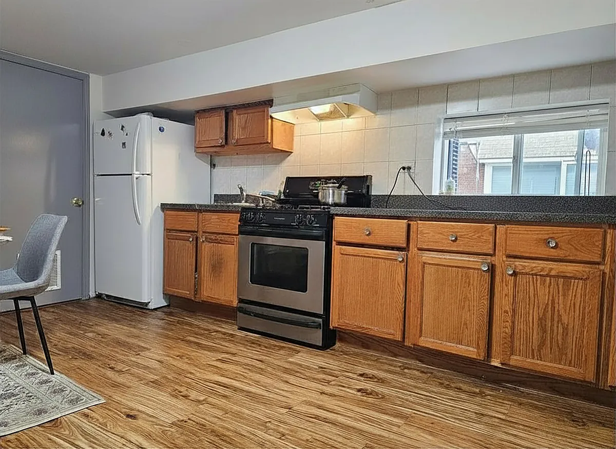 Building Photo - 6653 W Belmont Ave #GS