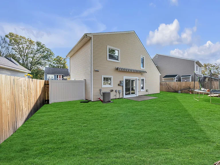 5028 Halwell Dr — Photo 27