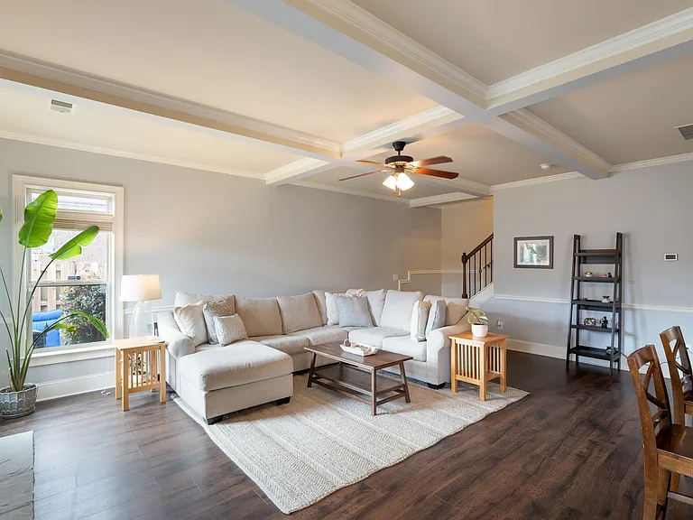 646 Village Market Dr — Photo 7