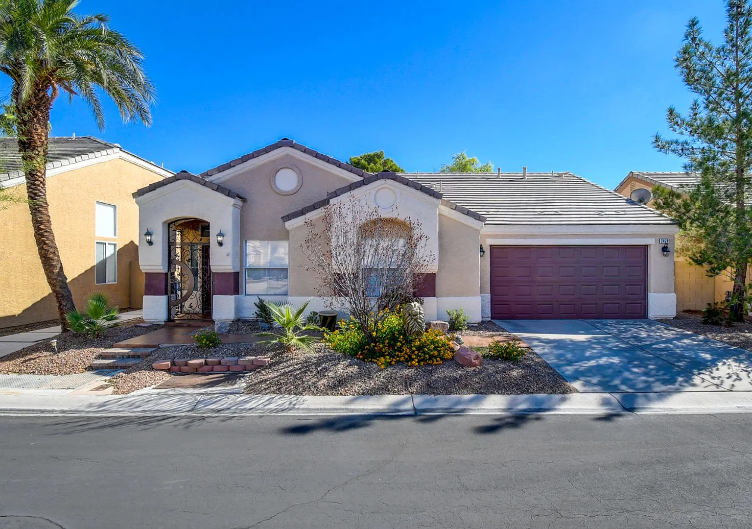 Must See 3-bedroom home! — Photo 1