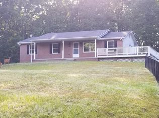 308 Gardners Rd, Cross Junction, VA 22625