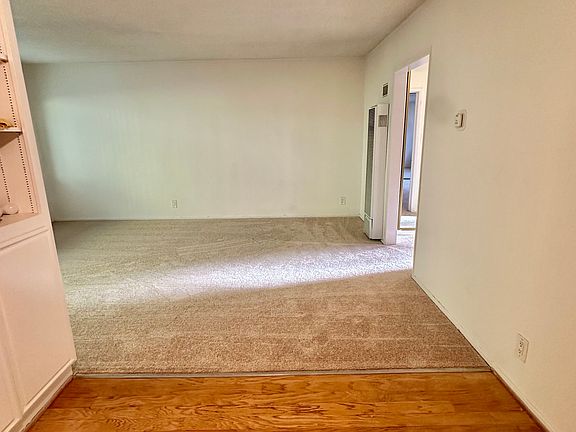 3rd image of 11655 Ohio Ave #9