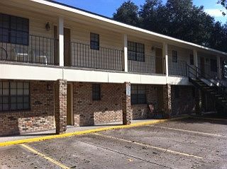 1st image of 120 N Morgan Ave APT 3