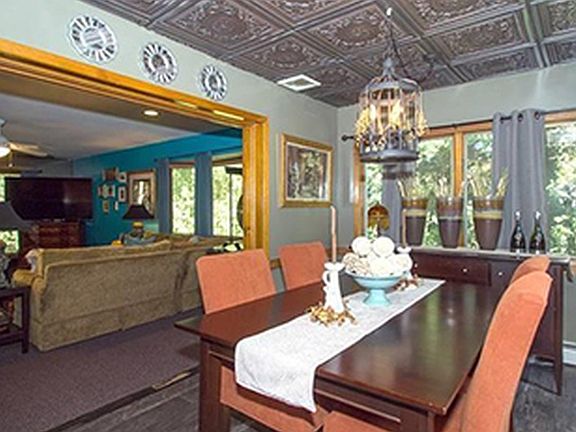 3rd image of 5 Foxridge Cir