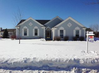 8411 S 49th St, Franklin, WI 53132