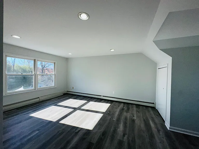79 Hawkins Ave — Photo 23