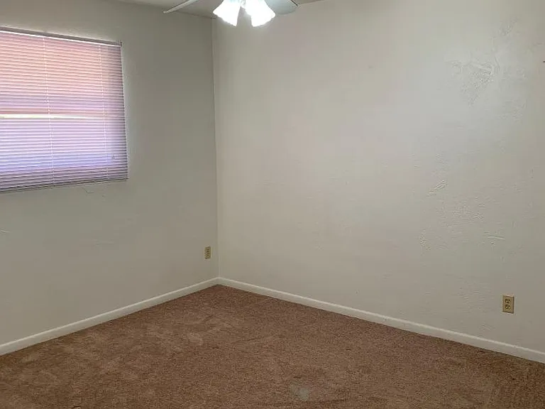 144 Lynwood Mnr #8 — Photo 1