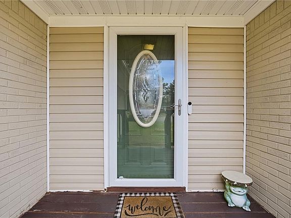 5th image of 4029 Sea Cliff Rd