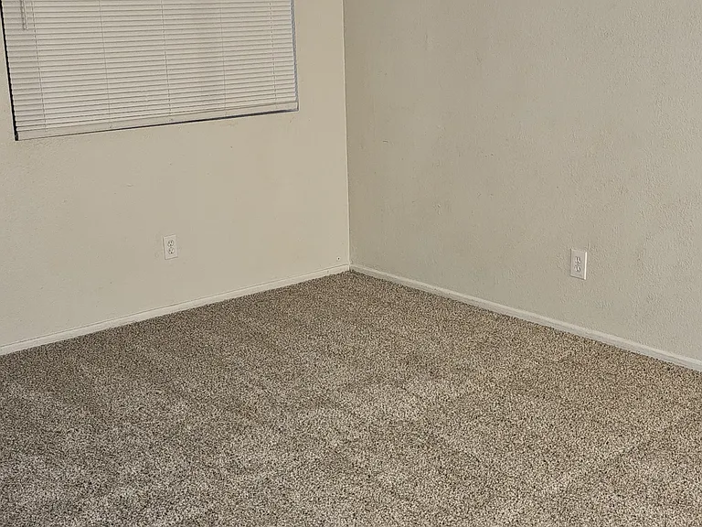 2745 N Salem #201 — Photo 4
