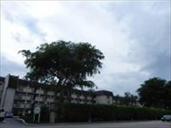 3rd image of 6200 NW 44th St APT 315