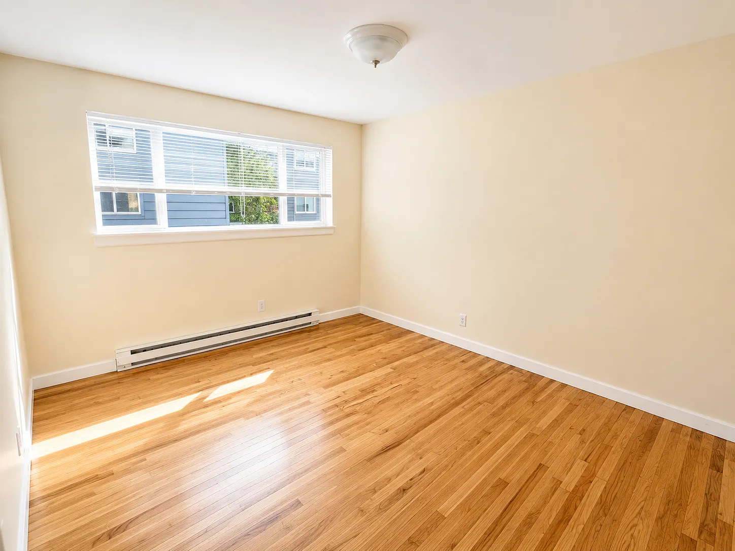 1 bed, 640 sqft, $1,349 — Photo 3