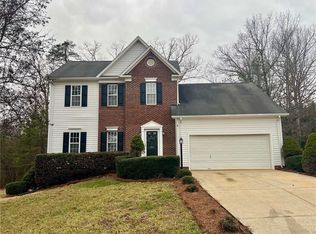 5410 Angel Oaks Dr, Winston Salem, NC 27105