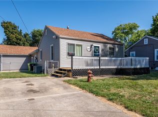 4504 E Spruce St, Decatur, IL 62526