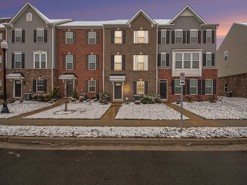 1st image of 11398 Willow Green Cir