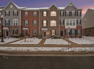 11398 Willow Green Cir, Manassas, VA 20109