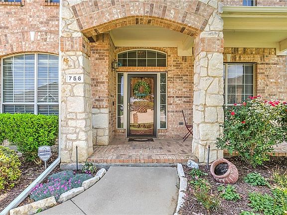 2nd image of 756 Bur Oak Dr