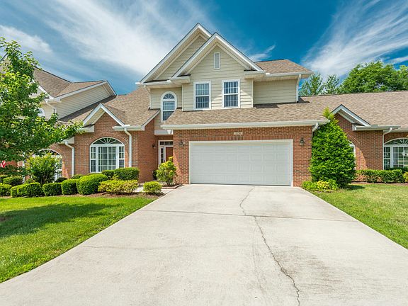 2nd image of 1178 Treymour Way #32