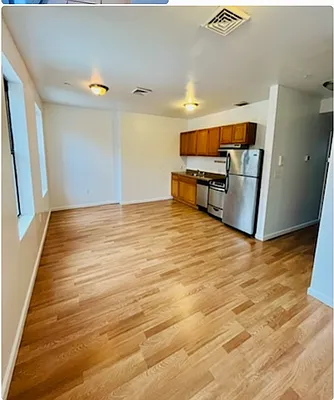 Rented by Akam Sales and Brokerage | media 2