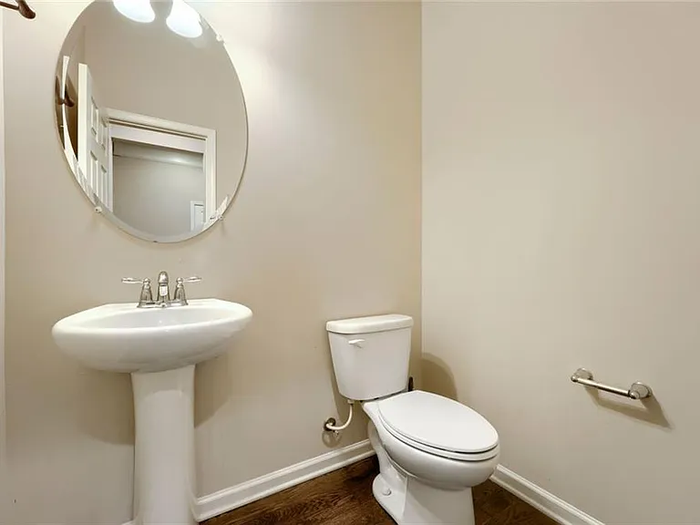 3585 Ashcroft Dr SE — Photo 16