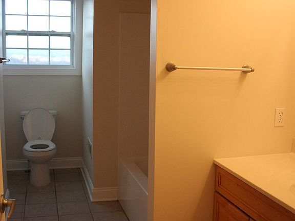 4th image of 1510 Sherwood Dr