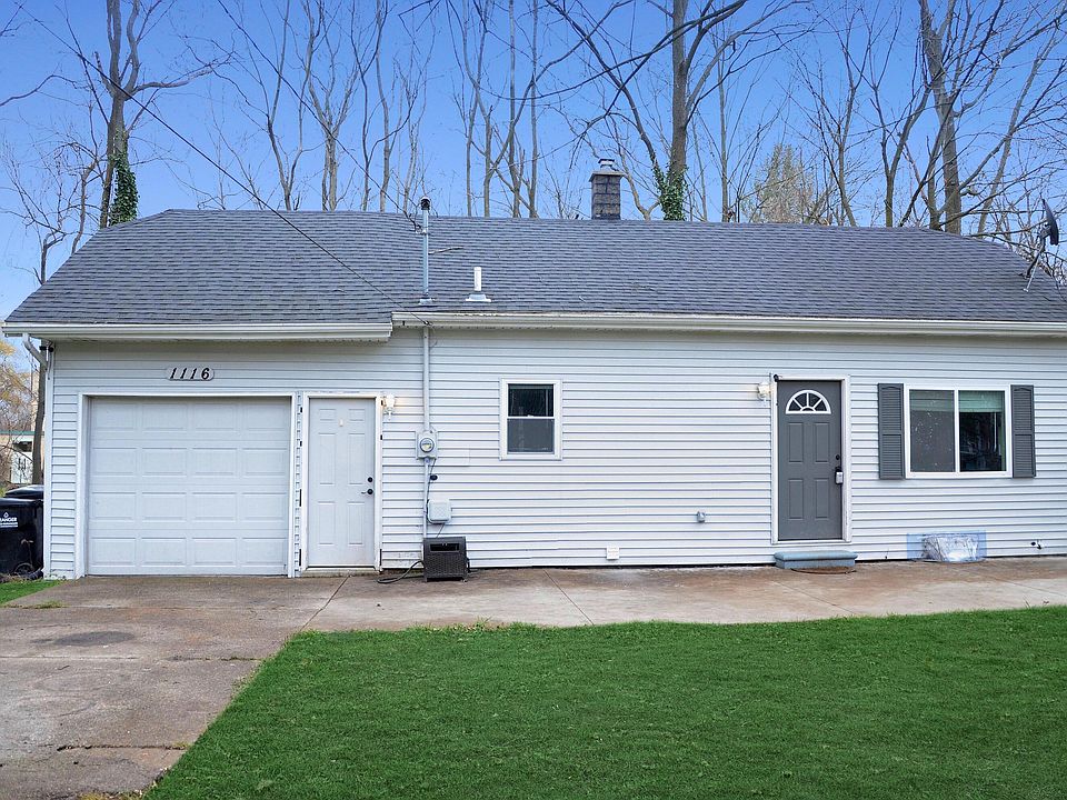 1st image of 1116 Kusterer Dr NW