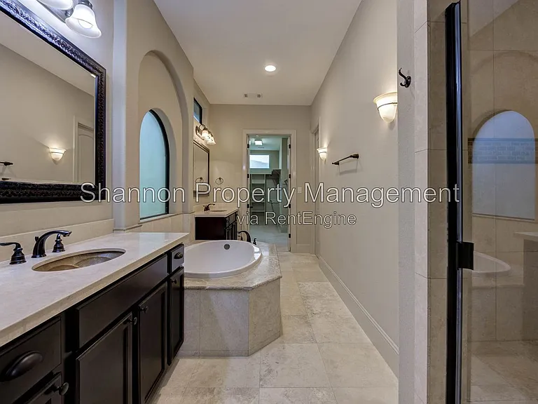 1809 W 24th St — Photo 16