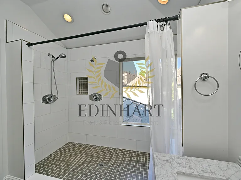 21678 Eastmere Ln — Photo 40