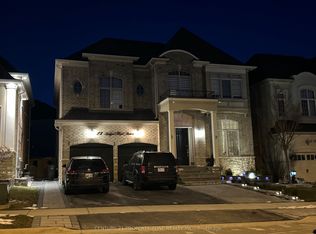 23 Royal West Dr #BASEMENT, Brampton, ON L6X 2X3