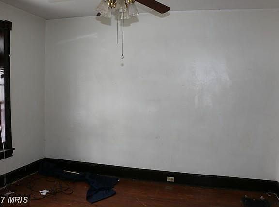 5th image of 845 W Washington St