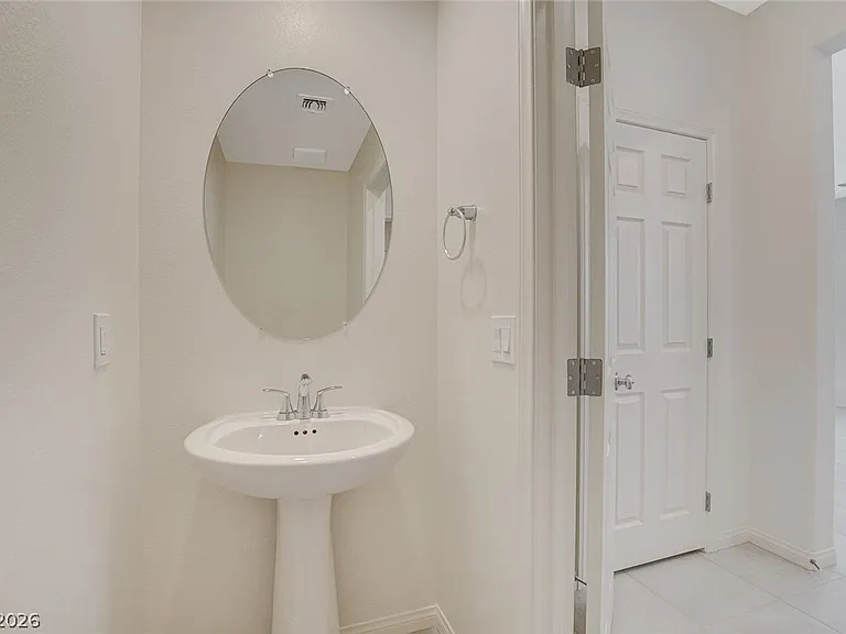 2615 Esposende St — Photo 22