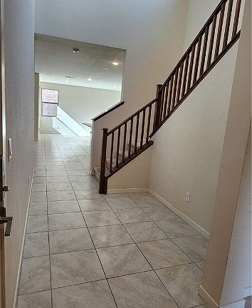 5th image of 528 Founders Creek Ave