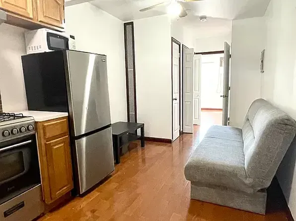 97 Mc Guinness Boulevard image 1 of 11