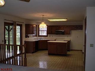 4th image of 4117 Mildness Ct