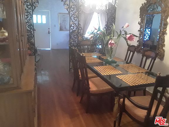 2nd image of 141 S Gramercy Pl