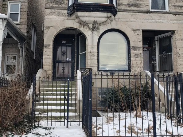 435 E 45th St, Chicago, IL 60653