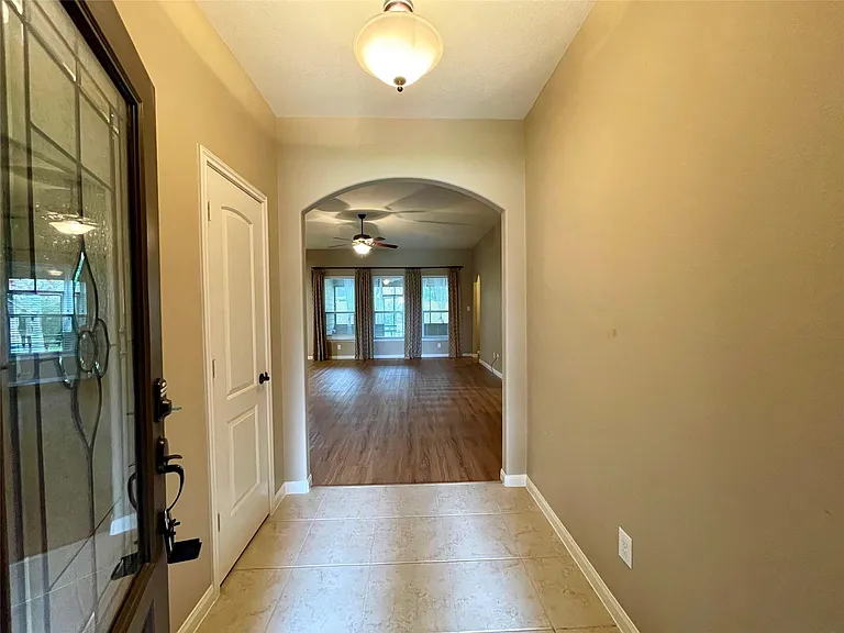 2035 Borthwick Ln — Photo 5