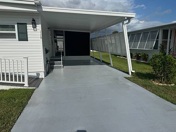 2nd image of 115 Pier D