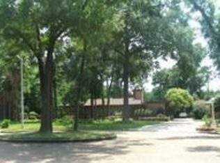 5226 Berry Creek Dr, Houston, TX 77017